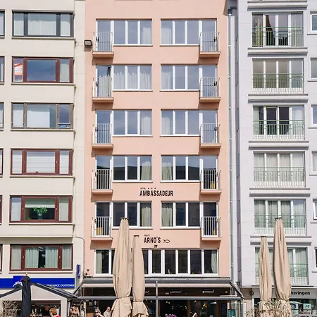 Ambassadeur Ξενοδοχείο 3*