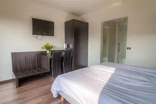 Ambassadeur Hotel